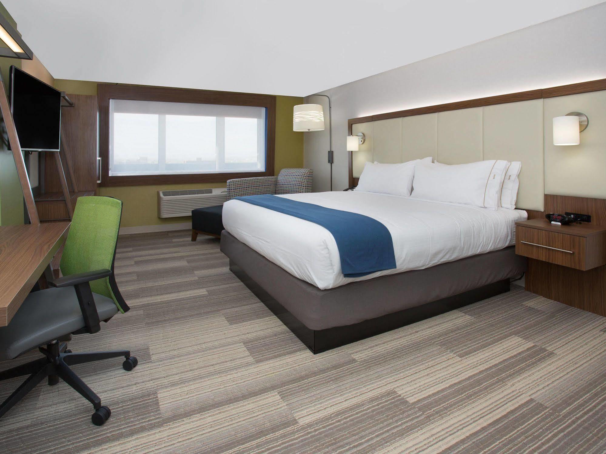 Holiday Inn Express Hotel & Suites Decatur Esterno foto